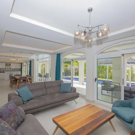 Villa Orka World 1 *