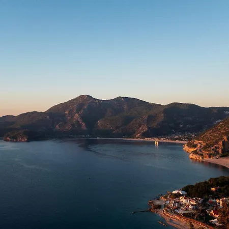 Villa Orka World 1 *